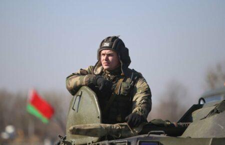 У Білорусі чоловікам вручають повістки під магазинами — Бульба