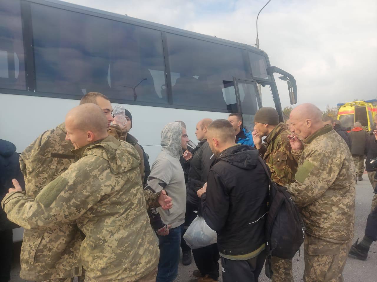 Україна з російського полону повернула ще 52 громадян