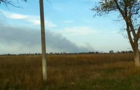 «Який прекрасний день!» — радник мера Маріуполя про вибухи на станції Карань за 50 км від міста (відео)
