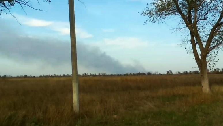 «Який прекрасний день!» — радник мера Маріуполя про вибухи на станції Карань за 50 км від міста (відео)