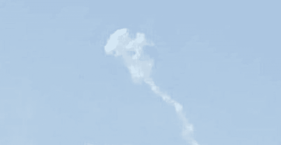 В окупованому Севастополі повідомляють про вибухи, перекрили бухту