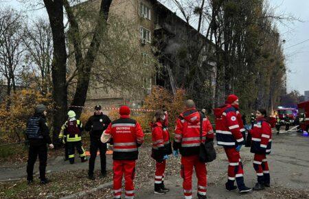 Обстріл Києва: в одному з будинків на Печерську виявили тіло загиблого