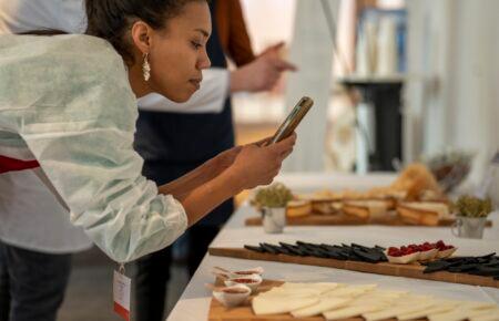 Дивовижний смак: враження міжнародних експертів про український сир на WCA 2022