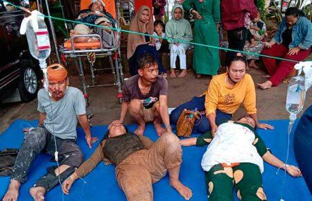 Землетрясение в Индонезии: по меньшей мере 61 погибший, более 700 раненых