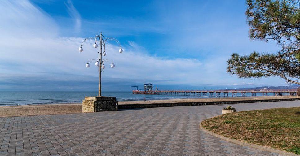 «Для тих, хто хоче згадати, яким було місто» — онука загиблої у Маріуполі журналістки публікує книгу її рукописів