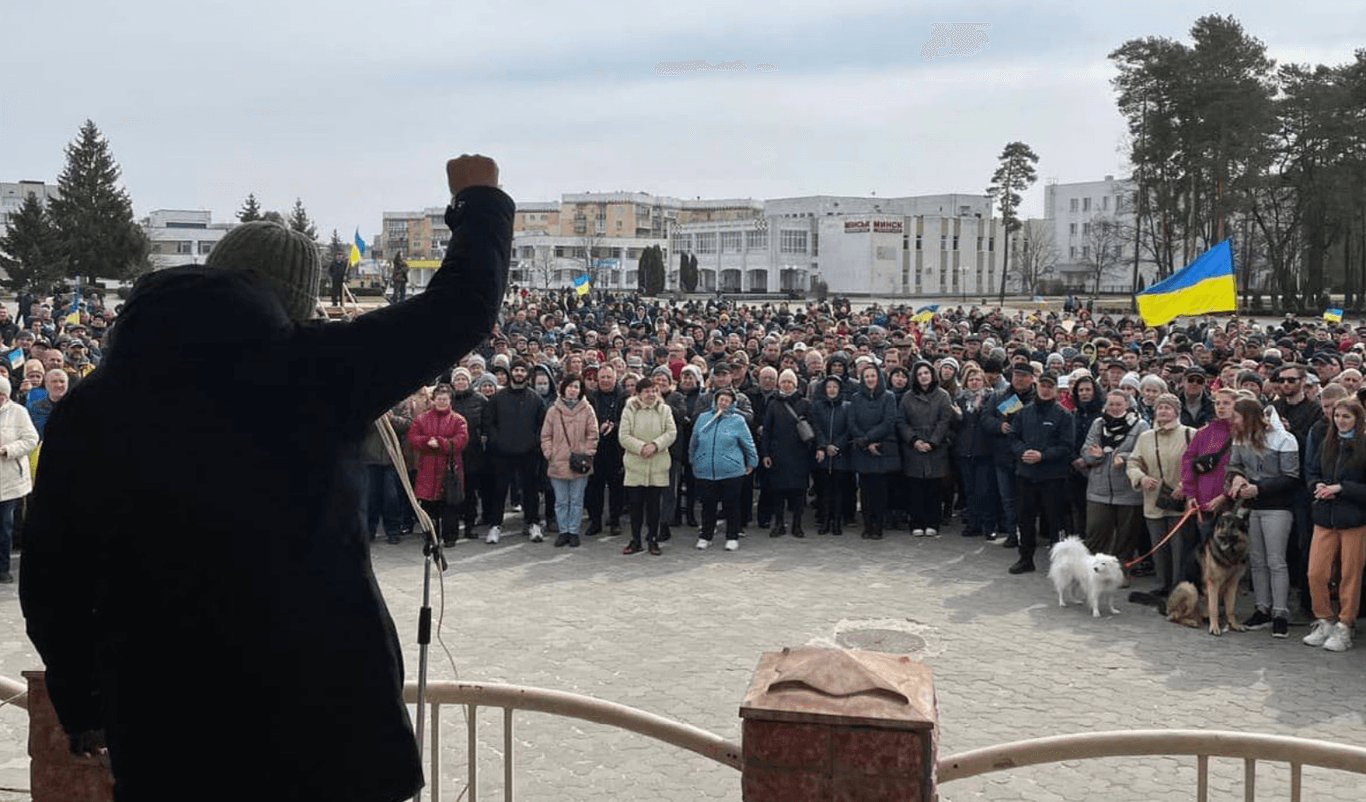 Ненасильницький спротив: дослідження та роль у війні