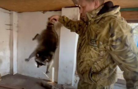 Полонений окупант просить обміняти його на херсонського єнота