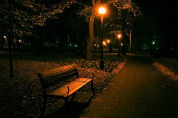 В полной темноте у человека сбиваются «внутренние часы» — Ольга Маслова