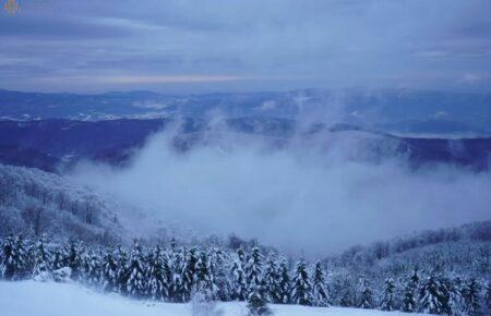 У Карпатах завершили пошук чотирьох українців, які заблукали в горах: двох затримали в Румунії, двоє загинули