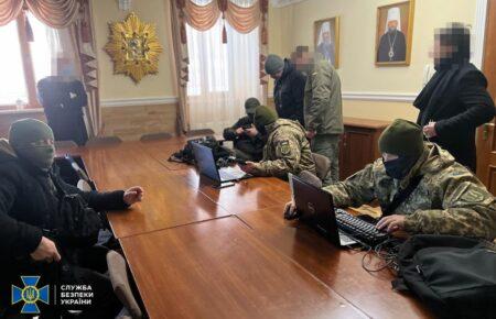 Обшуки у приміщеннях УПЦ МП проходять у дев'яти областях