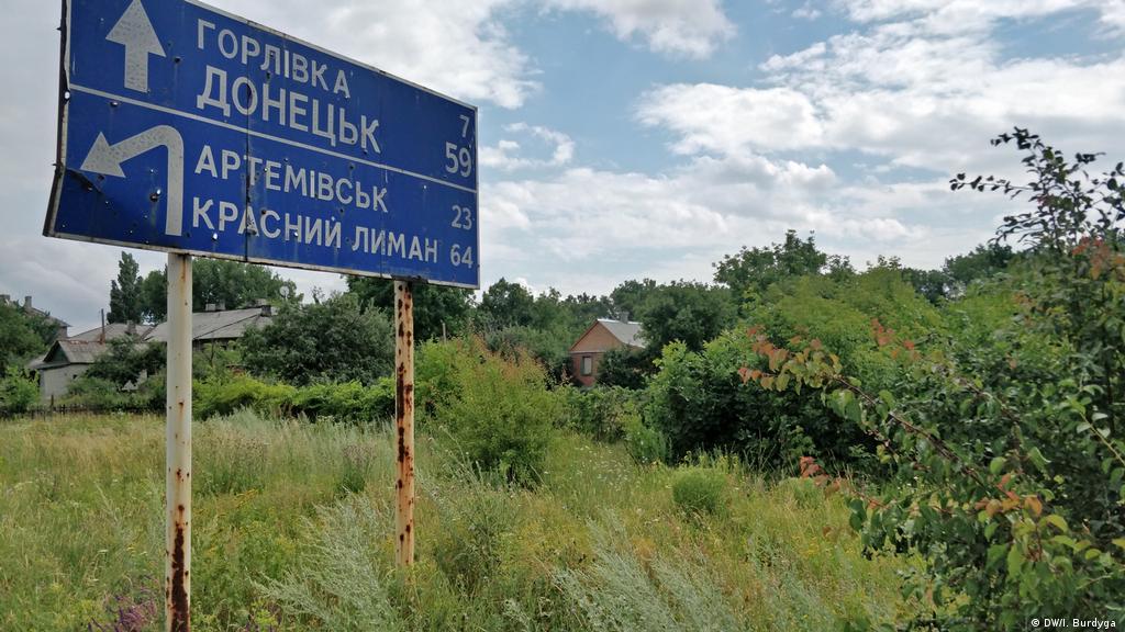 Із окупованого Донецька великі черги на виїзд до Росії, це пояснюється страхом та спробою уникнути «мобілізації» — Гармаш