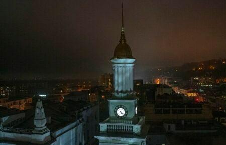 Кличко розповів, як працюватимуть транспорт та магазини у Києві у разі повного блекауту