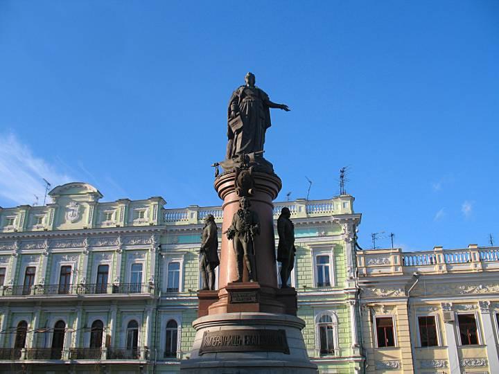 Пам’ятник Катерині II перевезуть до художнього музею — міськрада Одеси