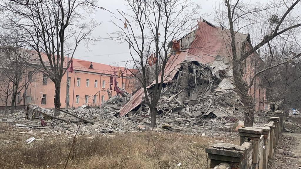 Ракетный удар по Краматорску: оккупанты разрушили школу-интернат (ФОТО)