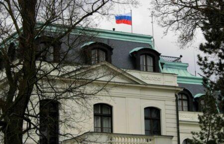 «Гарний приклад для світу»: Резніков підтримав ідею чехів вимкнути світло посольству РФ