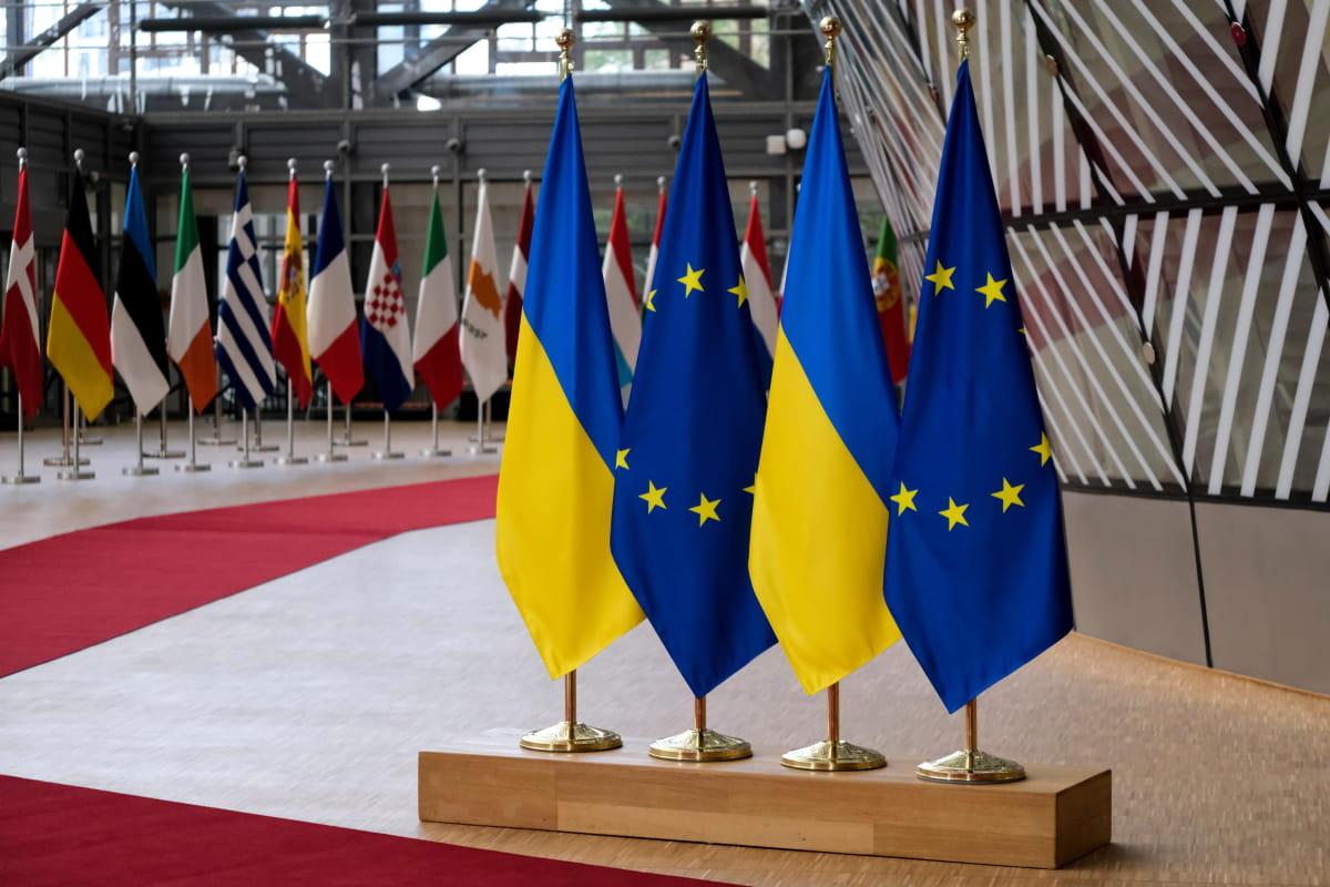 В ЄС знову не змогли розблокувати восьмий транш допомоги Україні
