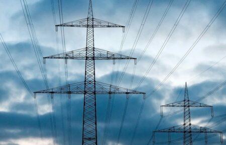 По областях почали екстрено вимикати світло