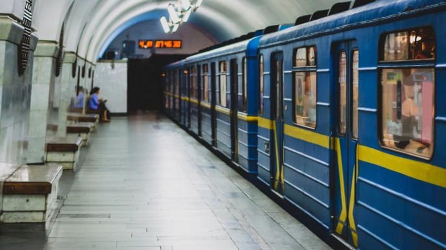 З понеділка київський метрополітен змінює графіки руху поїздів