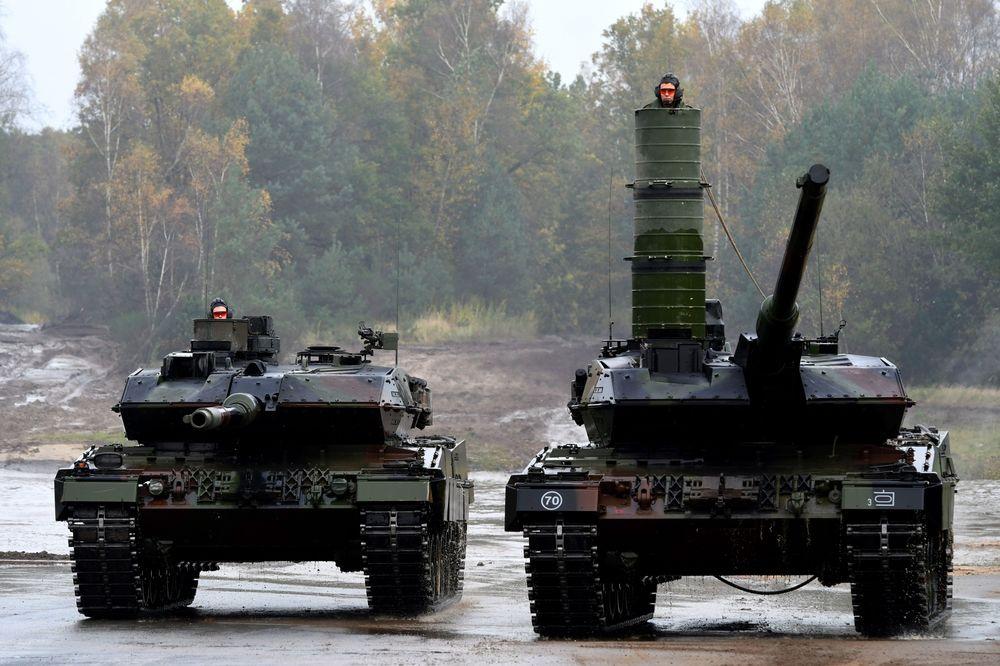 Нідерланди готові оплатити Україні танки Leopard — Bloomberg