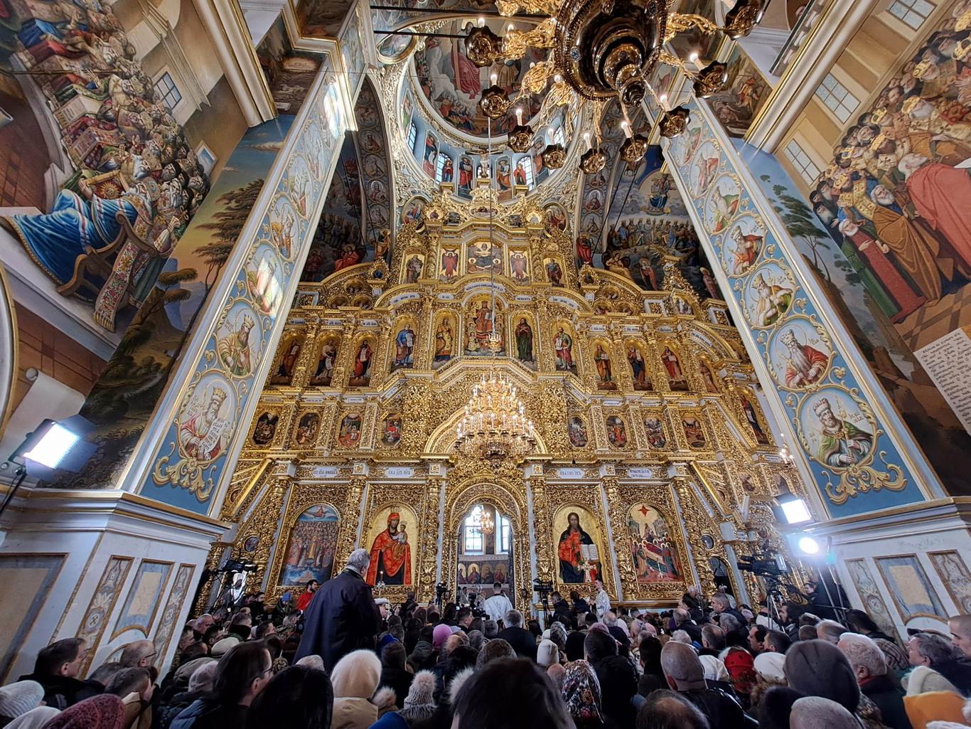 Історичне різдвяне богослужіння ПЦУ в Успенському соборі Лаври (Фоторепортаж)