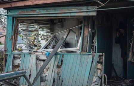 Російські окупанти обстріляли будинок багатодітної родини на Сумщині