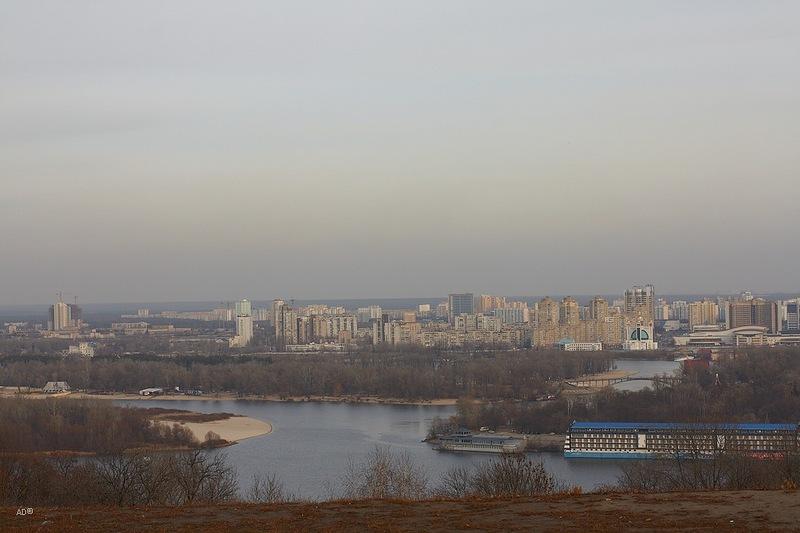 В Киеве раздался взрыв в Днепровском районе