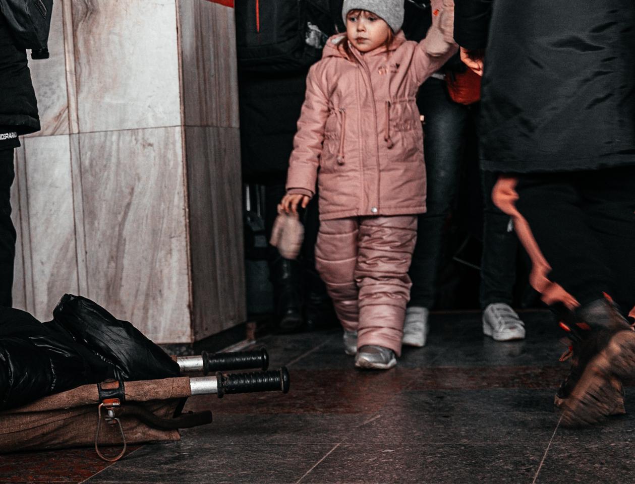 Що заважає евакуювати дітей з прифронтових місцевостей?