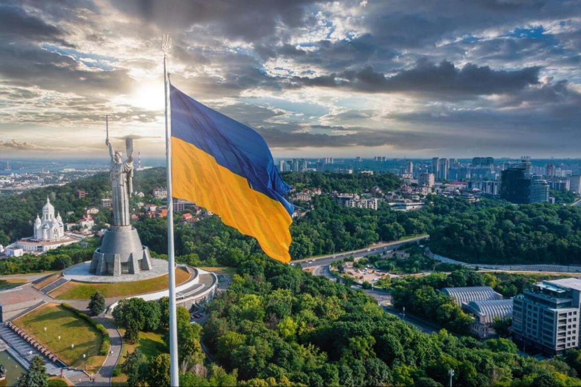В Киеве официально утвердили смену комендантского часа