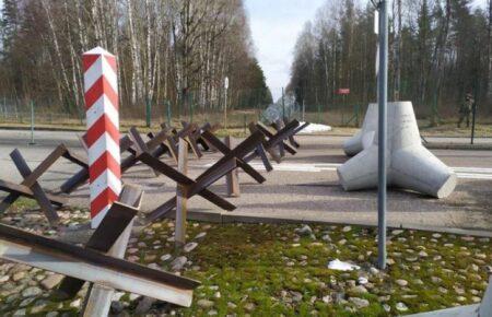 Польща почала облаштовувати протитанкові загородження на кордоні з РФ і Білоруссю (ФОТО)
