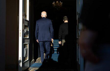 Визит Байдена — это компенсация, что США не успевают предоставить Украине мощное оружие.