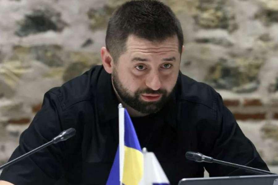 У нас Арахамія вищий за президента? — професорка Лідія Смола про ситуацію довкола «відставки» Резнікова