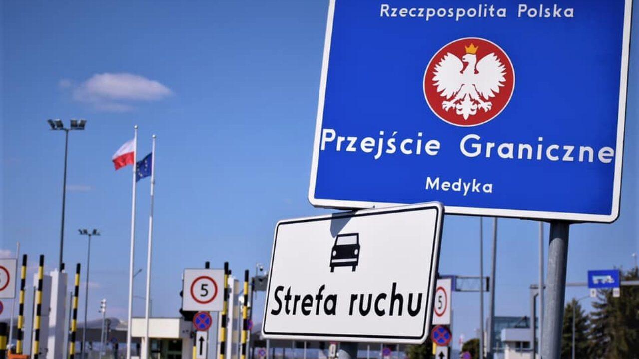 Польща закрила пункт пропуску на кордоні з Білоруссю — один із найбільших