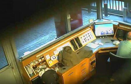 Охранника британского посольства приговорили к 13 годам тюрьмы за шпионаж в пользу России