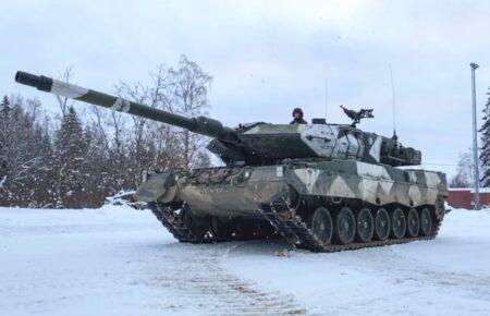 Польща вже передала Україні перші танки Leopard 2 — ЗМІ