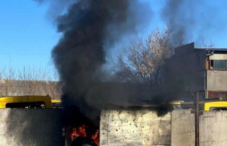 Російські окупанти атакують Херсон — ймовірно, з «Градів»