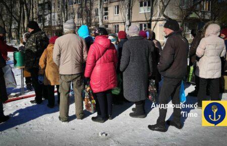 У Маріуполі не зникають багатогодинні черги за їжею — Андрющенко