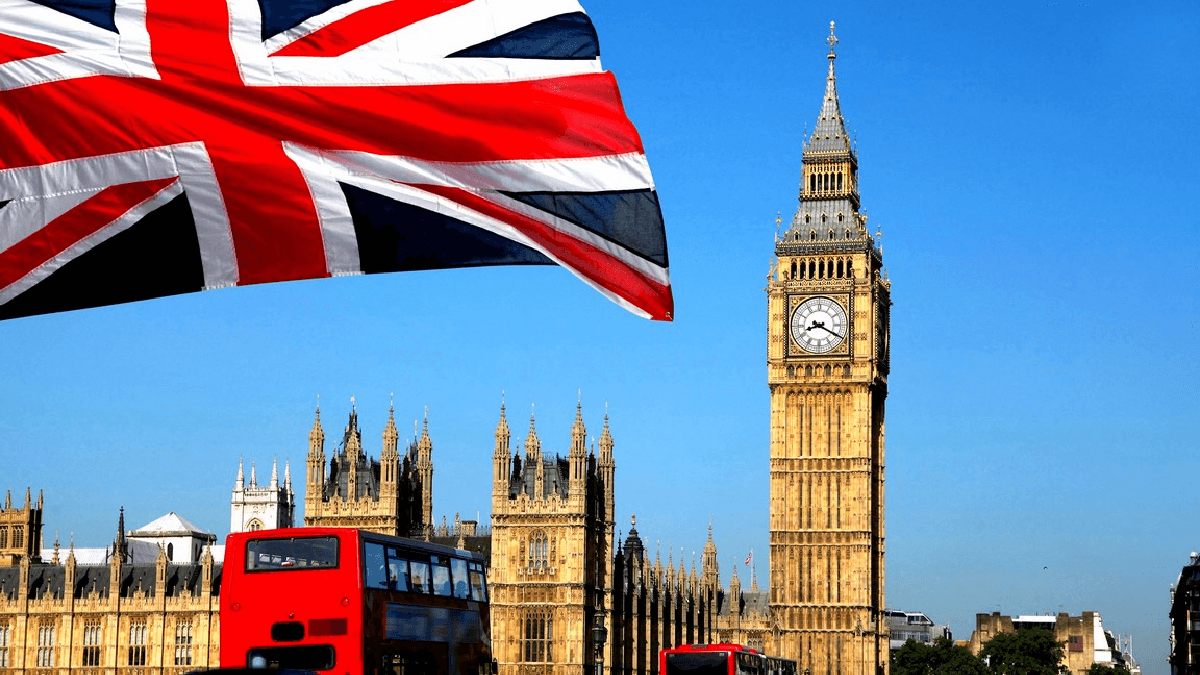 У Британії стартують дострокові парламентські вибори
