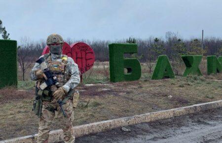 «500 людей щодня» — як у Бахмуті все ще працюють пункти незламності