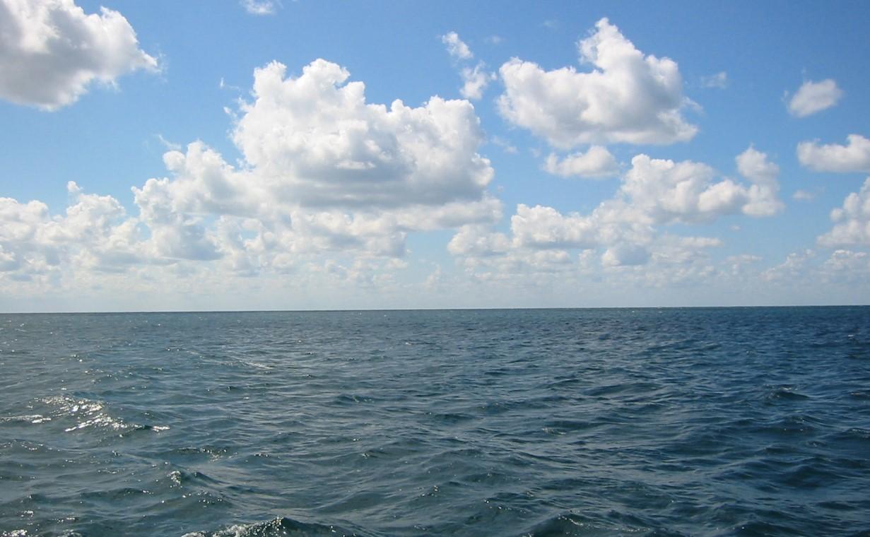 Несмотря на отсутствие ракетоносителей РФ в Черном море, угроза ударов остается — Гуменюк