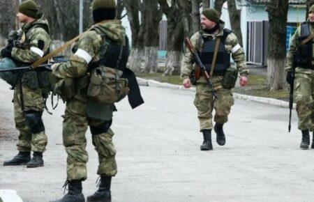 Російська армія у Мелітополі готується до оборони — завозять військову техніку і особовий склад