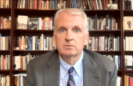 Підрив дамби Каховської ГЕС: Тімоті Снайдер розкритикував «об'єктивну подачу» західних ЗМІ