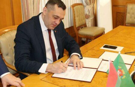 «Нікчемна угода» — у МЗС України прокоментували «співпрацю» Вітебської області Білорусі з окупованим Кримом
