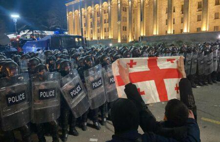 В офісах опозиційних партій у Тбілісі відбуваються обшуки: що відомо