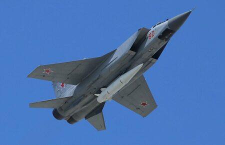 Військовий експерт пояснив, чому росіяни по кілька разів на день підіймають Міг-31К у повітря 