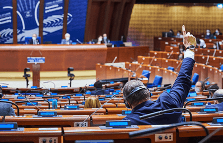 ПАРЄ визнала геноцидом депортацію українських дітей та дорослих до РФ