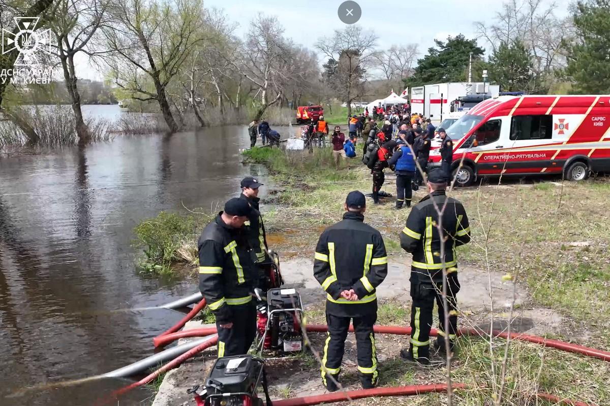 Київський гарнізон ДСНС укомплектований усім необхідним для рятування людей під час паводка — Ткачук