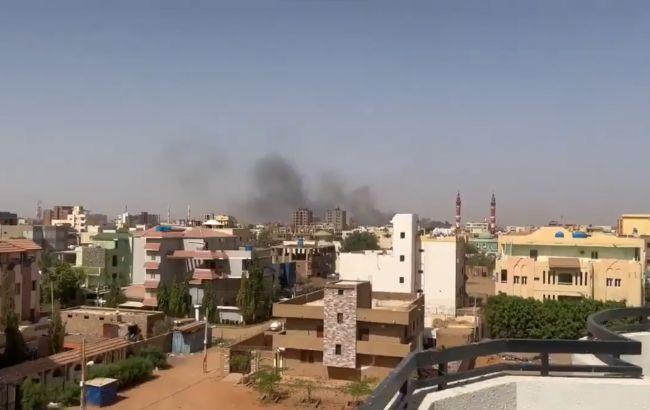 Ескалація в Судані: британські та американські дипломати виїхали з країни