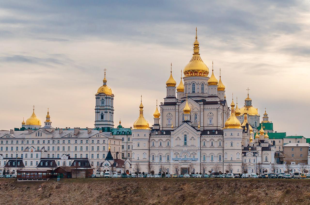 Мінкульт створив комісію з перевірки Почаївської лаври