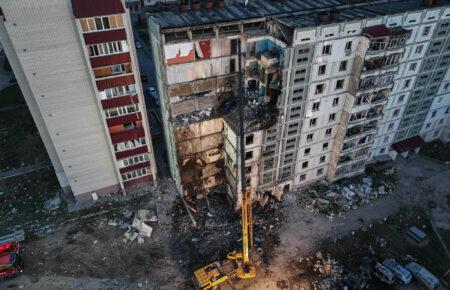 «Після вибуху чоловік кинувся до кімнати, де спали діти, а там — порожнеча» — журналістка про наслідки ракетного удару по Умані