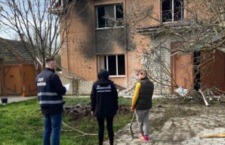 Окупанти обстріляли Очаків та село на Херсонщині: фото наслідків